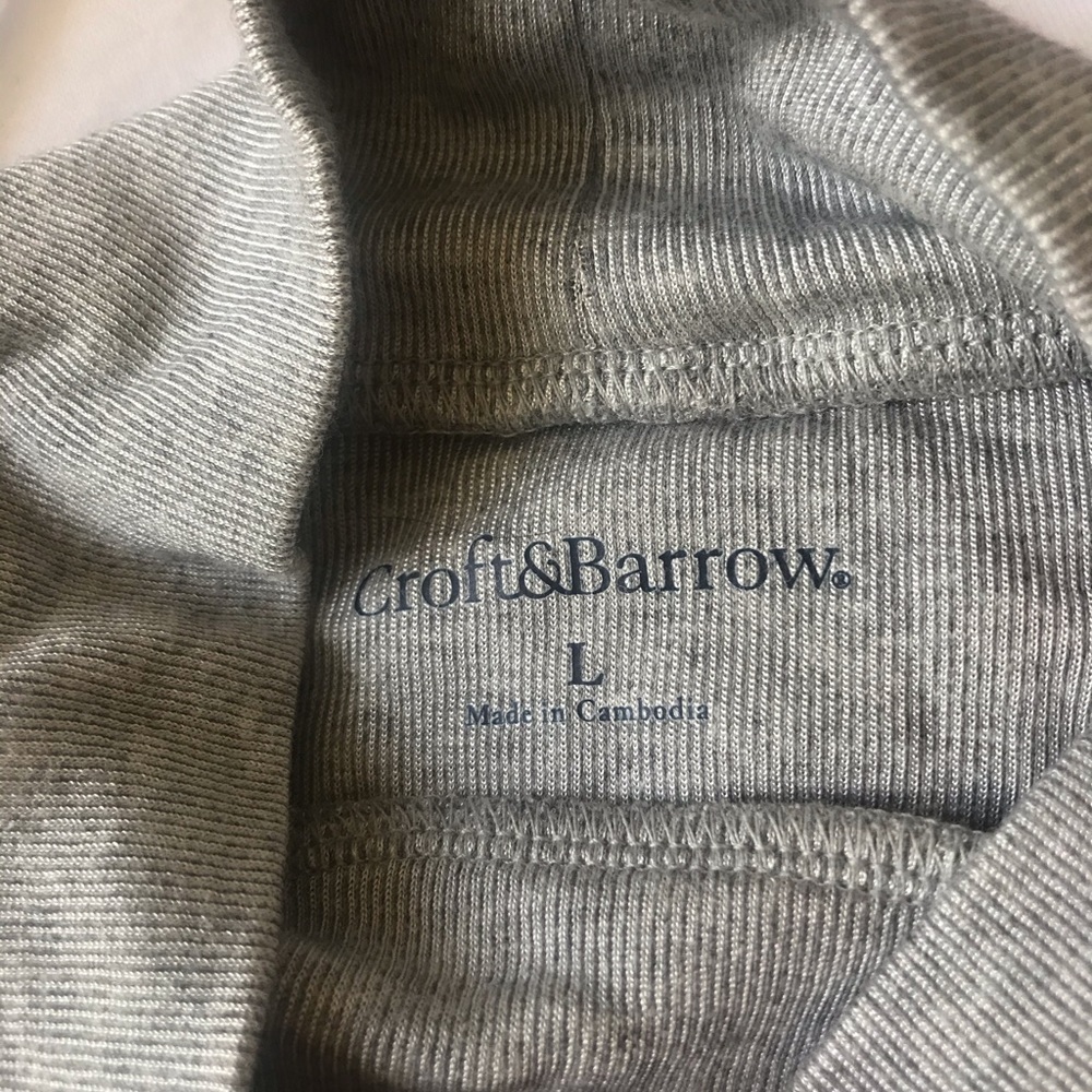 Croft and Barrow sleeveless mock neck sweater